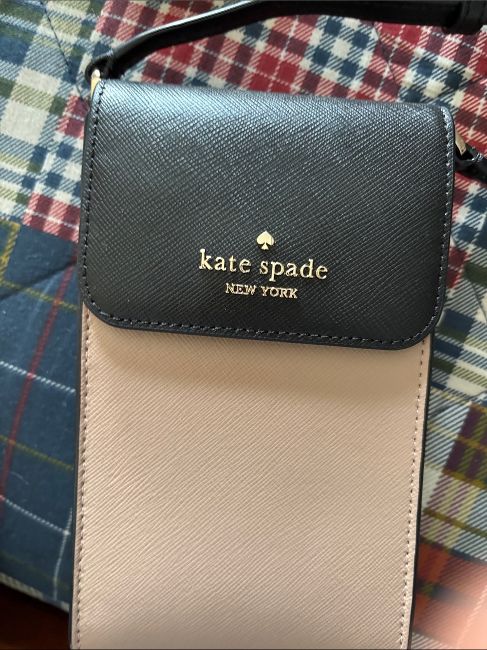 kate spade Two-Tone Crossbody Phone Pouch in Black & Blush - Picture 2 of 10